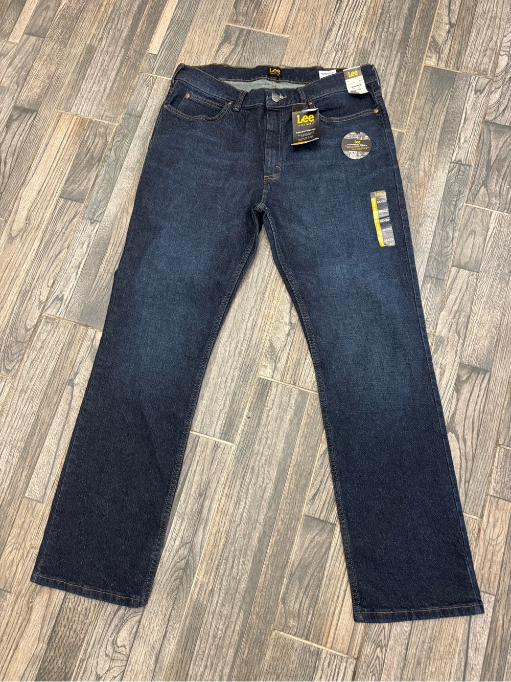Lee Mens Boot Jeans - size 36 x 32 NWT